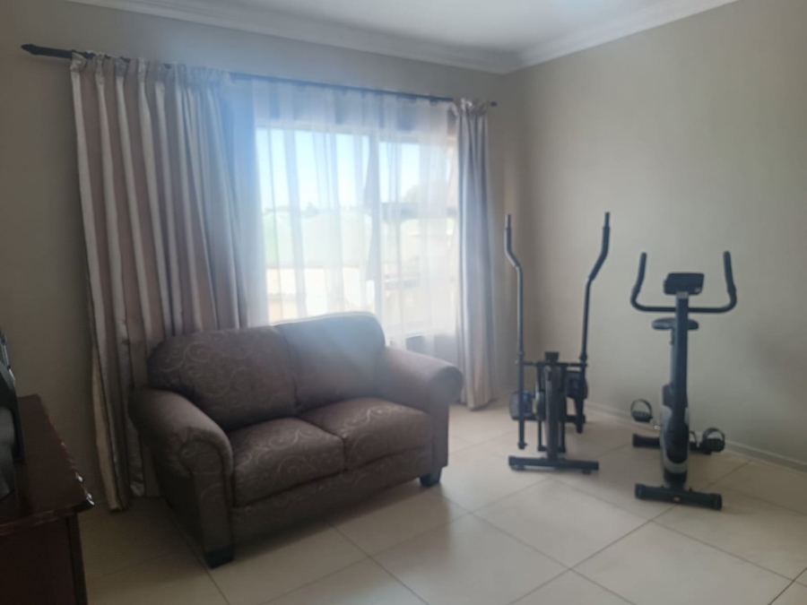 4 Bedroom Property for Sale in Rhodesdene Northern Cape